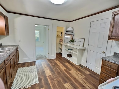 1239 N Main St, Nevada, MO 64772 - photo 4