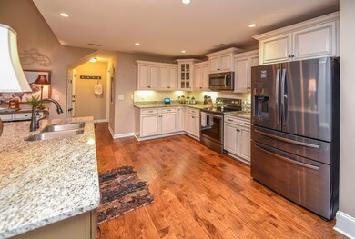 Family size kitchen with all the bells and whistles