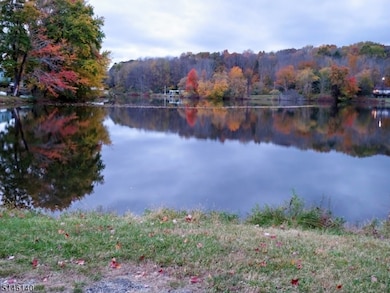 37 Cypress Dr, Hampton Twp., NJ 07860 - photo 5