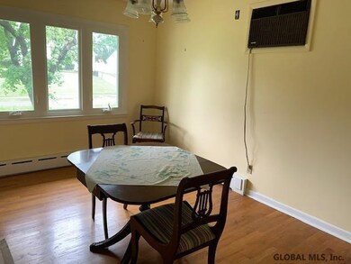 12 Marwood St, Albany, NY 12209 - photo 6