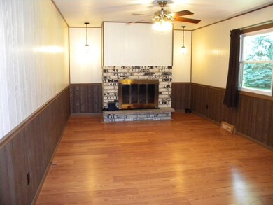 840 S Perry Pkwy, Oregon, WI 53575 - photo 4