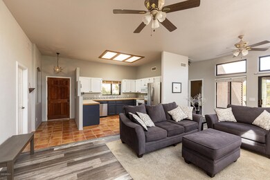 1480 E Whitley (5 of 31)