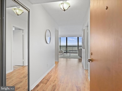 Skyline Square North and South unit 1315N, Baileys Crossroads, VA 22041 - photo 2