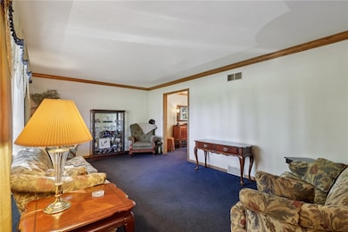 4302 Mitchell Rd, New Castle, PA 16105 - photo 4