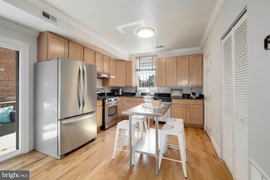 724 Columbia Rd NW, Washington, DC 20001 - photo 6