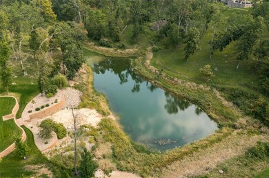 2000 Aspen Ridge SE, Cedar Rapids, IA 52403 - photo 2