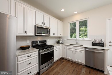 2816 Etley Ct unit 13, Hanover, MD 21076 - photo 3