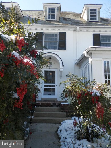 849 W University Pkwy, Baltimore, MD 21210 - photo 4