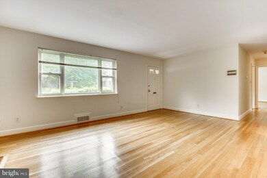 6593 29th St N, Arlington, VA 22213 - photo 4