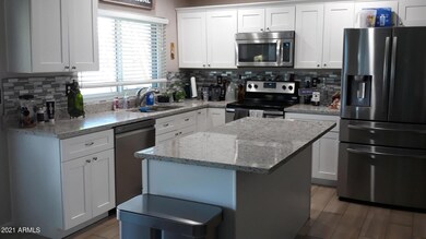 44th Kitchen 2