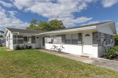 1064 SW 2nd St unit 1, Hallandale Beach, FL 33009 - photo 2