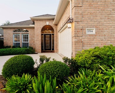 1514 Briar Bend Dr, Friendswood, TX 77546 - photo 2