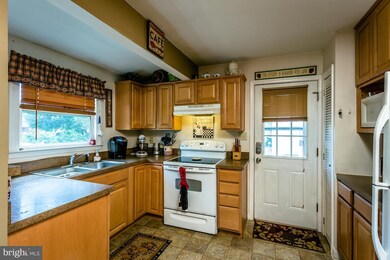 46 N Marye Ln, Luray, VA 22835 - photo 2