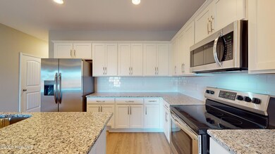 Similar Kitchen w: Granite