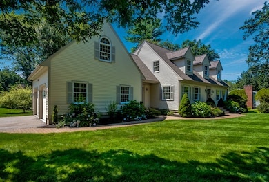 400 Grove St, Reading, MA 01867 - photo 2