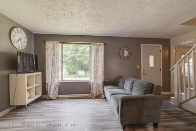 2600 Maplewood Ave, Lansing, MI 48910 - photo 2