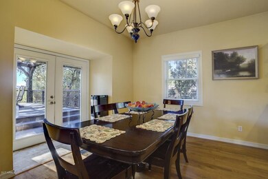 Eat in Kitchen