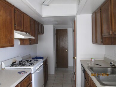 10633 Springwood Dr unit D, El Paso, TX 79935 - photo 5