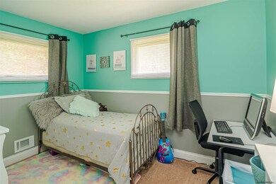 15 Frantone Ln, Albany, NY 12211 - photo 4