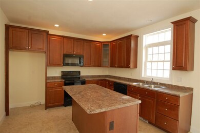 21 Sophie Cir unit 14, Hooksett, NH 03106 - photo 2