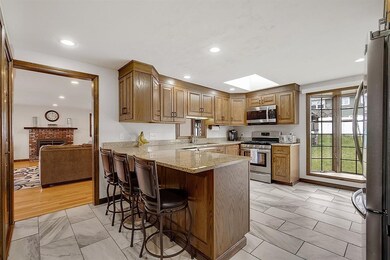 24 Danbury Rd, Nashua, NH 03064 - photo 7