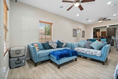 3915 Broyles St, Houston, TX 77026 - photo 4