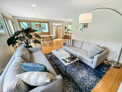 11 Bayfield Dr, Shelburne, VT 05482 - photo 5