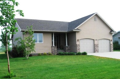 2832MauiDriveExterior1