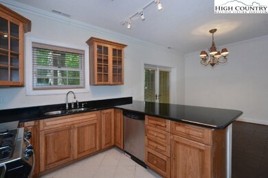 25 Shanty Springs Ct unit A / 19, Banner Elk, NC 28604 - photo 7