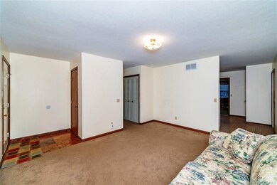 1003 Maple St, Otisco, IN 47163 - photo 4