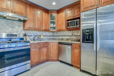 245 Palombi Ct, East Brunswick, NJ 08816 - photo 4