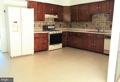 2421 Cecil Ln, Huntingtown, MD 20639 - photo 2