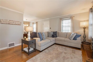 63 Arlington Cir, Wickliffe, OH 44092 - photo 4