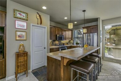 2535 NW Crossing Dr, Bend, OR 97701 - photo 7