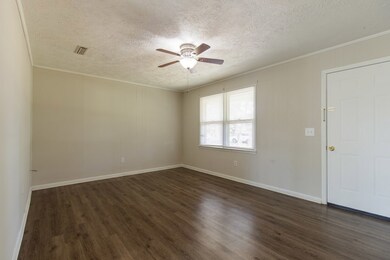2401 Thomas St, Adel, GA 31620 - photo 2