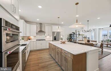 1104 Crested Wood Dr, Laurel, MD 20724 - photo 6