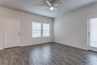 2337 N Hickory St, Sherman, TX 75092 - photo 3