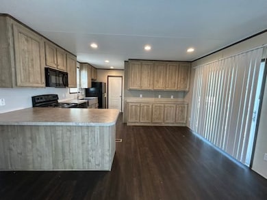 7030 Tri City Beach Rd unit 16, Baytown, TX 77523 - photo 3