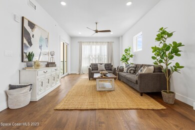 10' CEILINGS