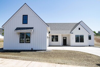 1235 Kamiak Ct, Pullman, WA 99163 - photo 2