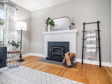 2016 NE Dekum St, Portland, OR 97211 - photo 5