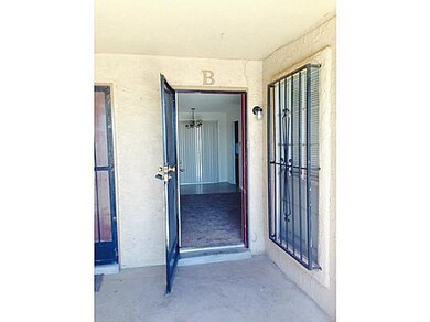 10727 Forest Ridge Ln unit B, El Paso, TX 79935 - photo 2