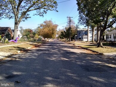 216 W Grape St, Vineland, NJ 08360 - photo 3