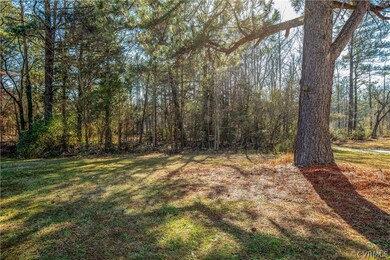 614 Bradford Ln, Petersburg, VA 23805 - photo 3