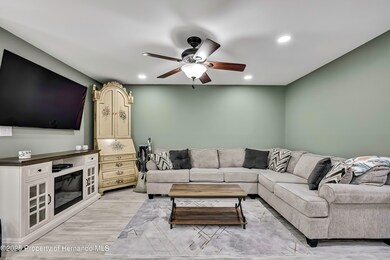 6395 Pinestand Ct (3 of 25)