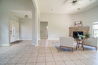 205 Clyde Run, Fredericksburg, TX 78624 - photo 4