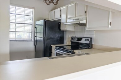 11686 NW 39th St, Coral Springs, FL 33065 - photo 3