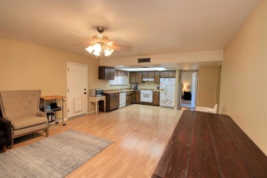Kitchen1a