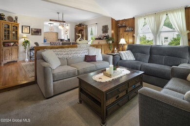 6-web-or-mls-006-4261-u-s-20-castleton-n