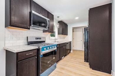 854 First St NW, Grand Rapids, MI 49504 - photo 6